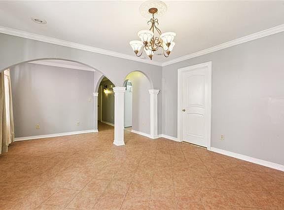4th image of 2527 N Prieur St