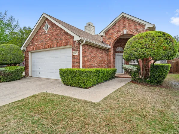 2317 Leafy Glen Ct, Bedford, TX 76022
