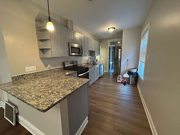 4th image of 6117 N Meade Ave