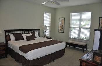 4th image of 2053 Crystal Lake Dr