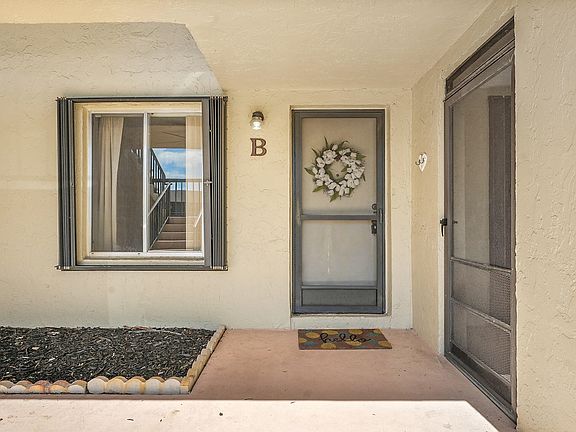 4th image of 6528 Chasewood Drive #B