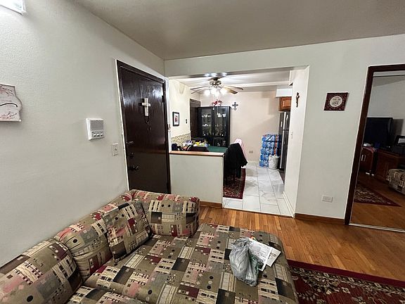 4th image of 1307 N Baldwin Ct Unit 1B
