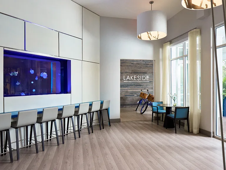 Lakeside Apartments — Photo 46