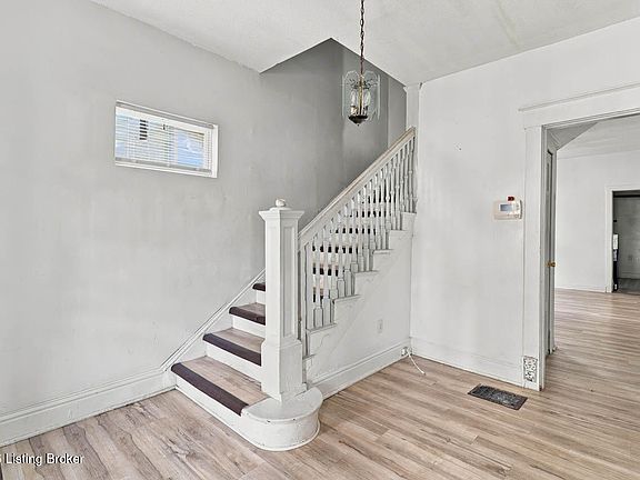 4th image of 2126 Date St