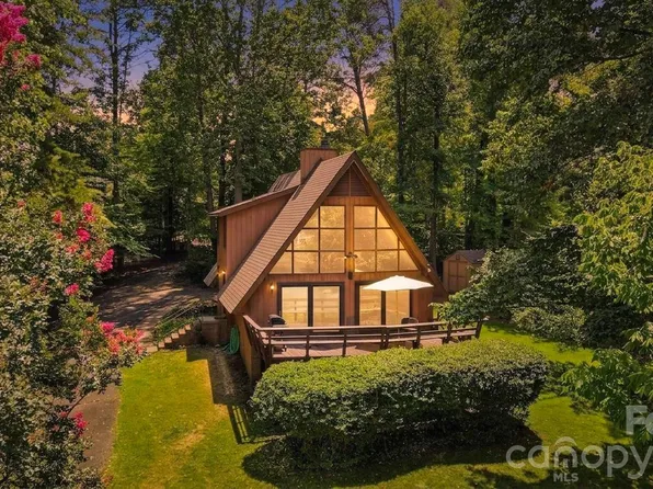 131 Pentland Ct, Mooresville, NC 28117