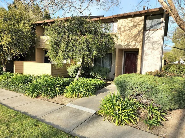 2860 Singing Rain Pl, San Jose, CA 95127