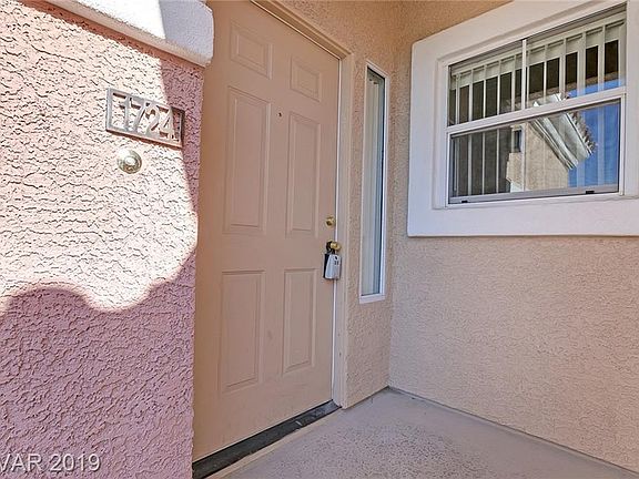 2nd image of 2325 Windmill Pkwy APT 1724