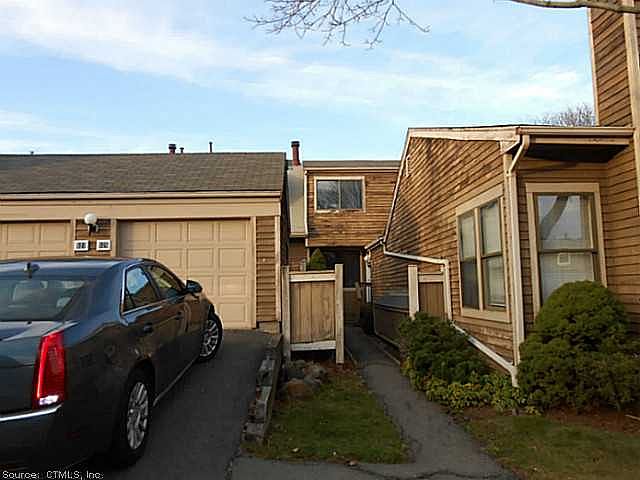 1st image of 525 Emerson Dr