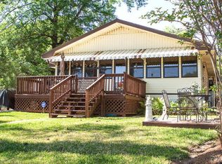1801 Oak Shore Dr, Tool, TX 75143