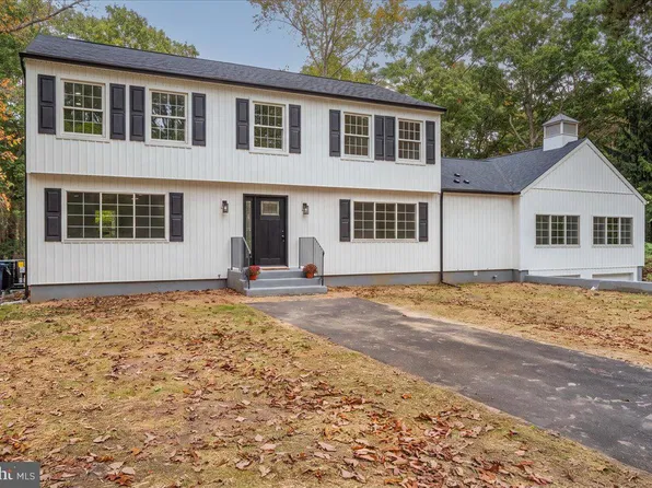 18 Nyoda Trl, Tabernacle, NJ 08088