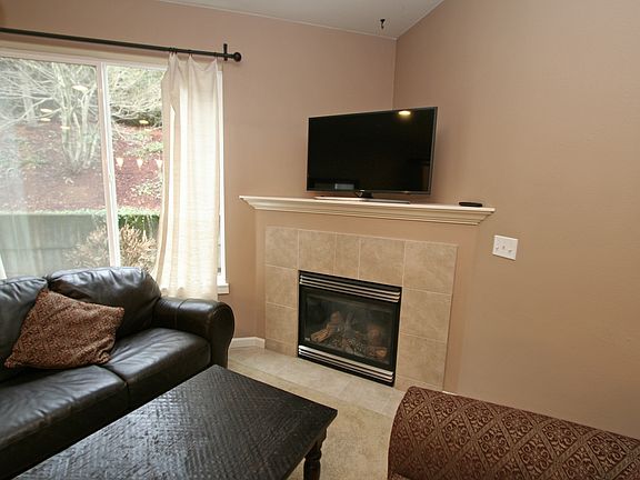 5th image of 2210 NE 140th St #40