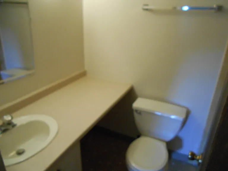 1427 E Tremont St #2 — Photo 9