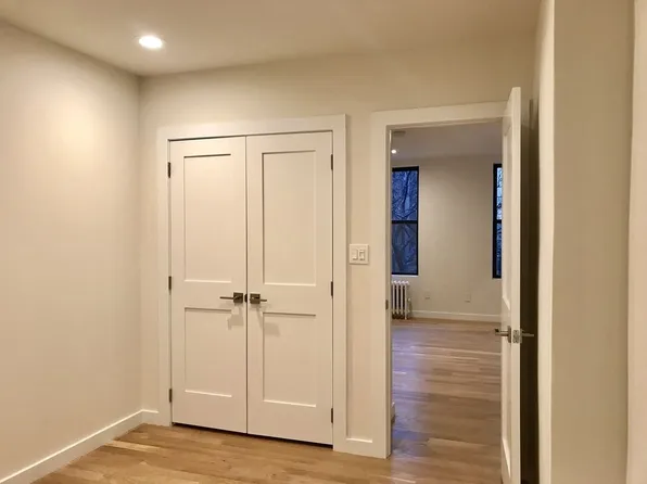 446 East 88th Street image 2 of 6