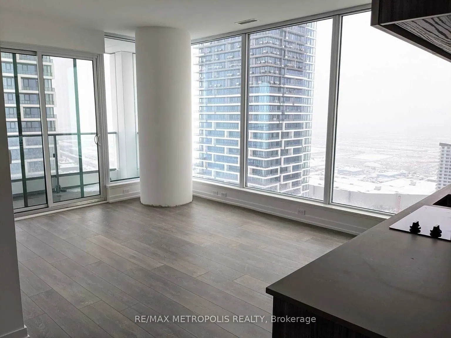 3 bed, $3,000 — Photo 4