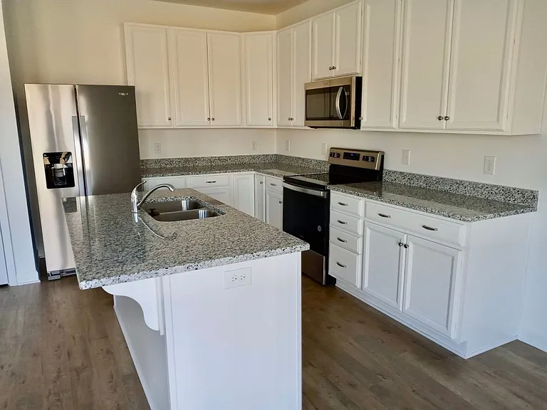 5016 Forsythia Pl — Photo 11