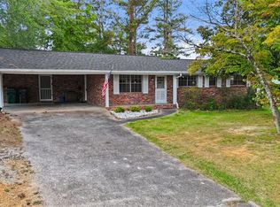 205 Burns Rd, Carrollton, GA 30117