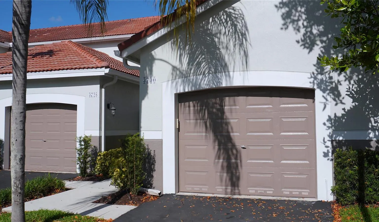 3 bed, 2.5 bath, 1443 sqft, $3,450 — Photo 2