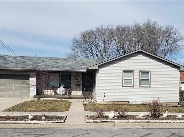 810 8th St N, New Ulm, MN 56073