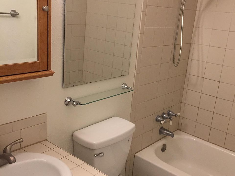 2nd image of 511 N Brazos St APT D