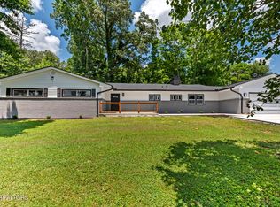 909 Dartmouth Rd, Knoxville, TN 37914