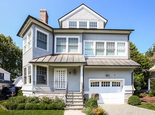 7 Sunwich Rd, Norwalk, CT 06853