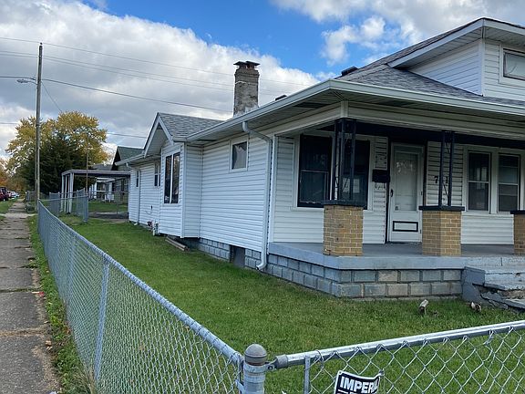 5th image of 731 S Sherman Dr