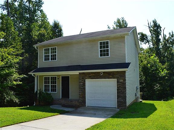 3rd image of 4022 Mountainridge Dr