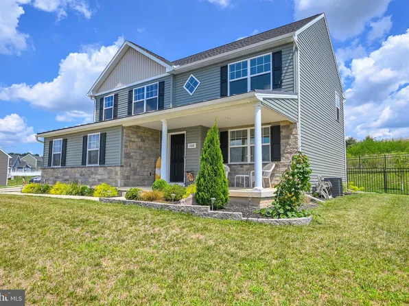 1100 Alder Ct, York, PA 17408