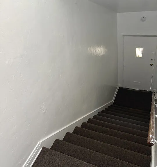 1052 W 60th Pl — Photo 12