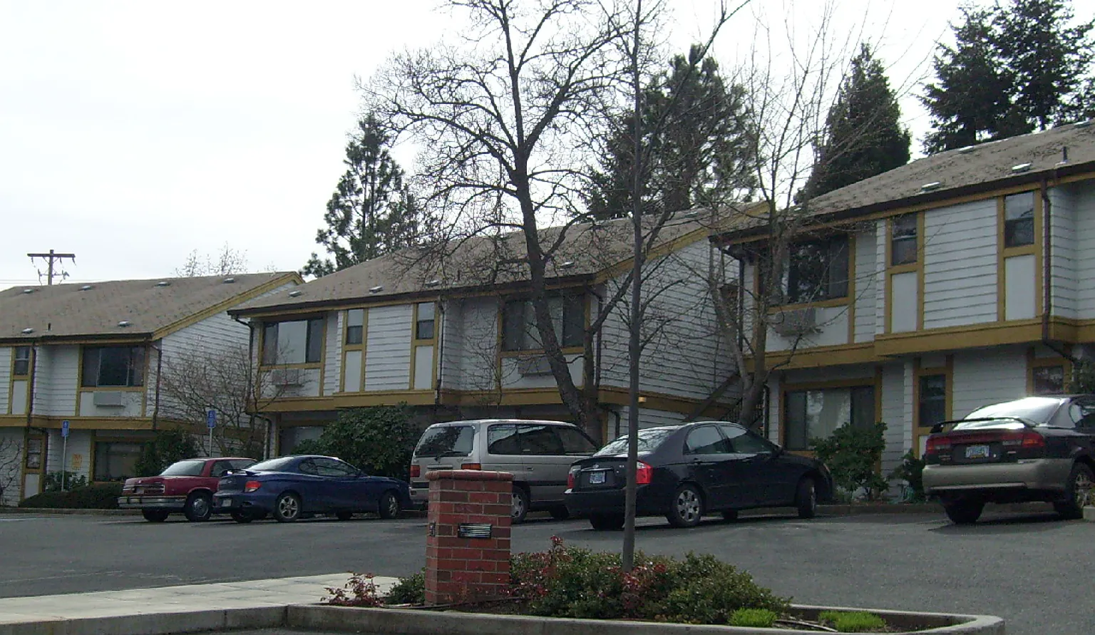 P0210 - 1520 Siskiyou Blvd — Photo 1
