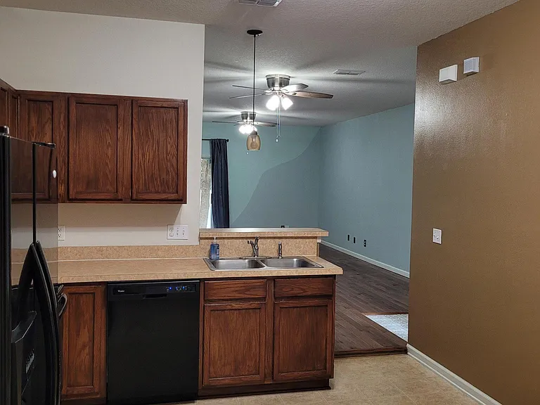 671 Scrub Jay Dr — Photo 10