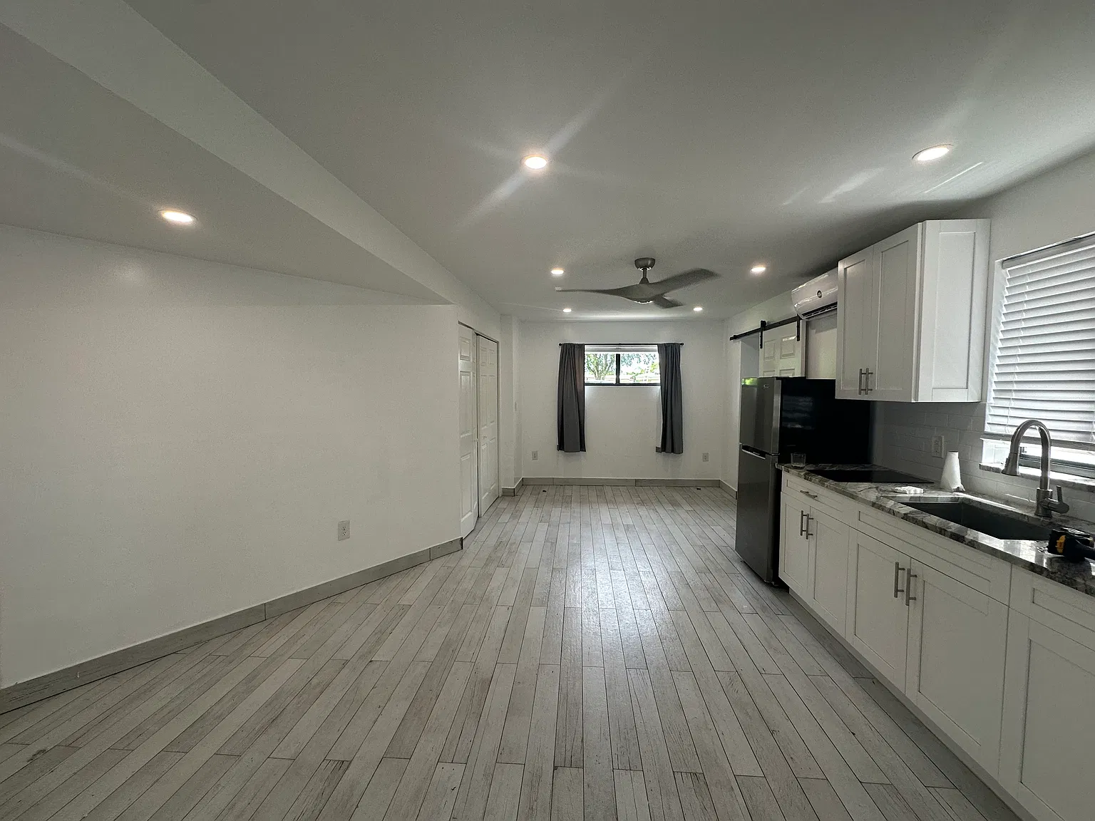 1 bed, 450 sqft, $1,600 — Photo 3