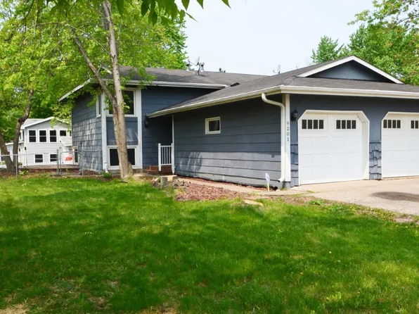 9201 Forest Ln, Maple Grove, MN 55311