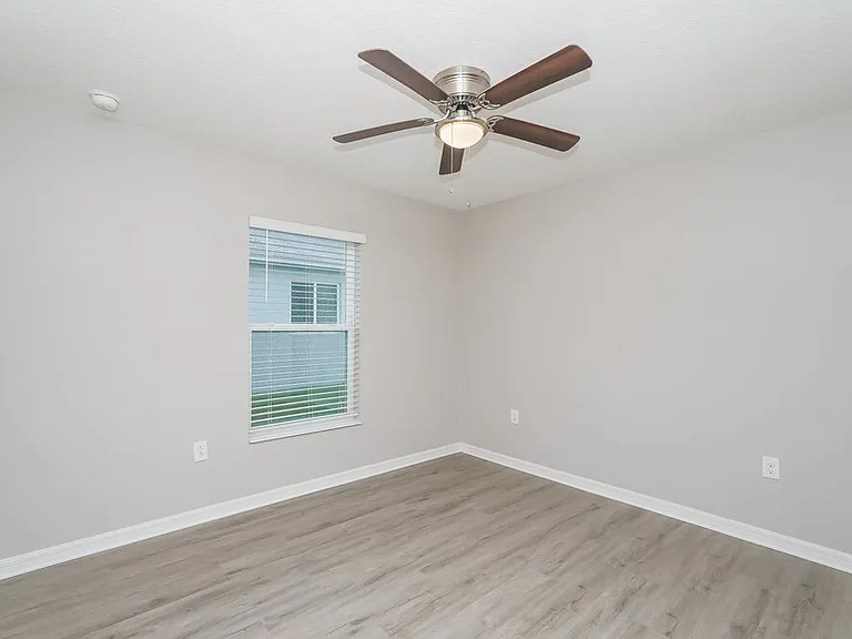 7601 Muscovy Dr — Photo 12