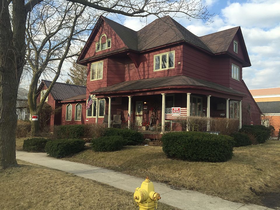 2nd image of 102 S 14th St