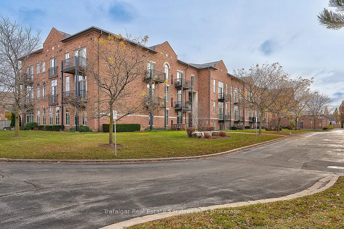 3 bed, $3,000 — Photo 1