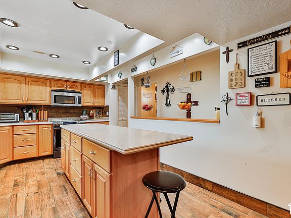 4th image of 1450 E Gordon Ave