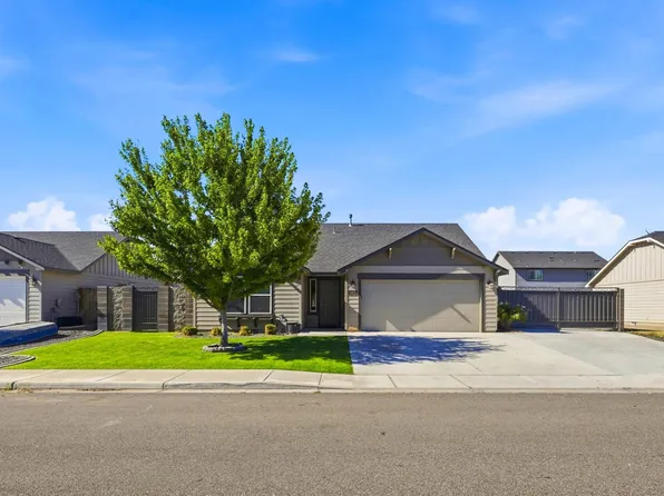 6913 Rogue Dr, Pasco, WA 99301