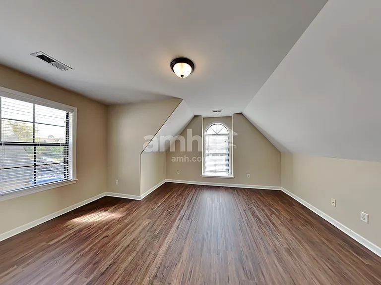 6900 Lagrange Grove Dr — Photo 17