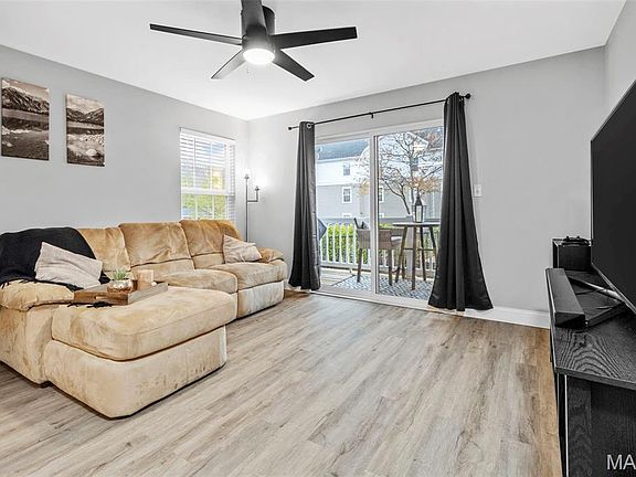 4th image of 1117 Arbor Creek Dr APT 2C
