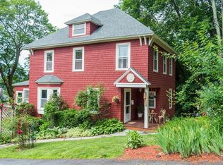 1 Wrentham Rd, Worcester, MA 01602