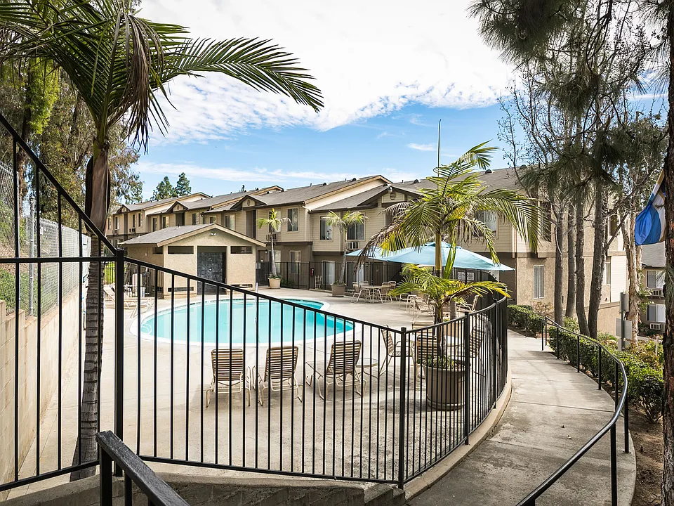 Stone Ridge Apartments