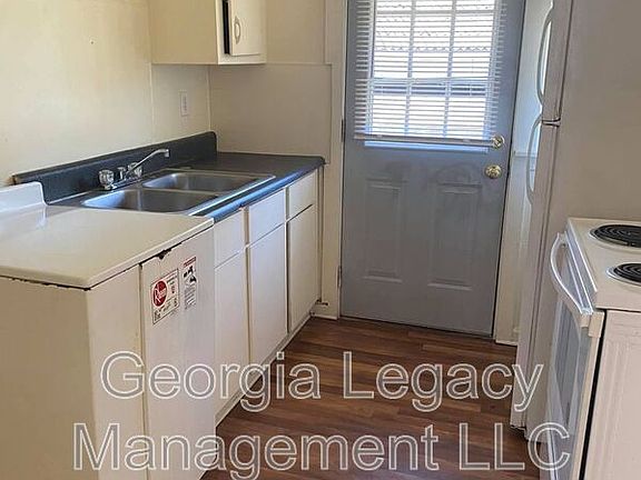 4th image of 37 Andrews Ct Unit 103