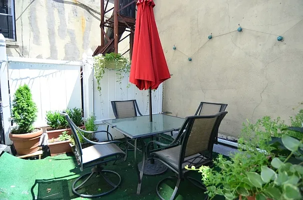 Rented by MNS | media 27