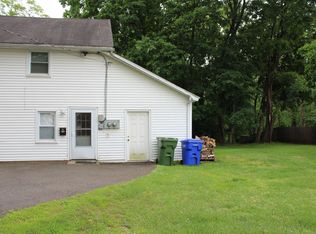 89 Pratt St #C, Glastonbury, CT 06033