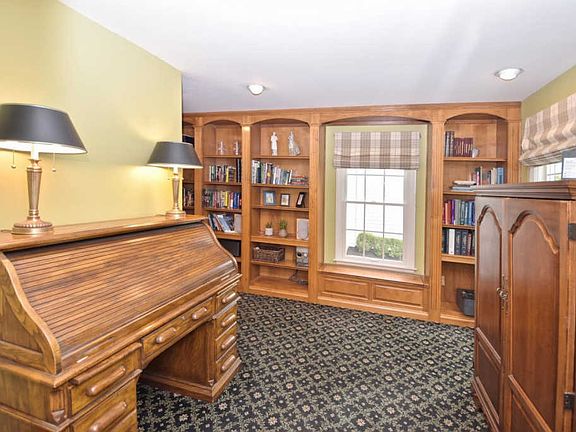 5th image of 7415 Bayswater Dr
