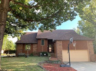 2252 E Lombard Ct, Springfield, MO 65802
