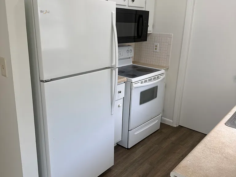 308 Canyon Dr N — Photo 10