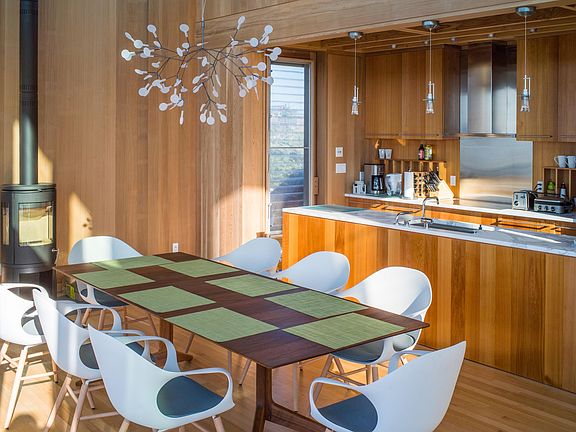 5th image of 26 South Walk