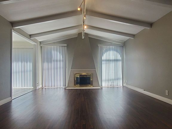 5th image of 922 Gale Dr
